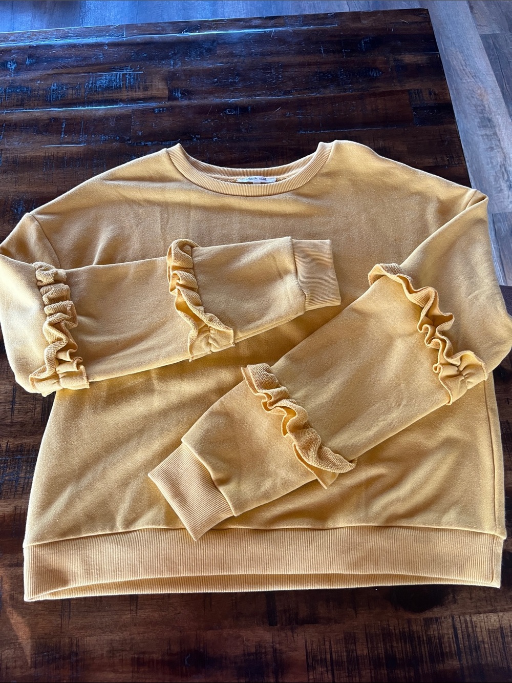 Ruffled Long Sleeve Sweat Shirt